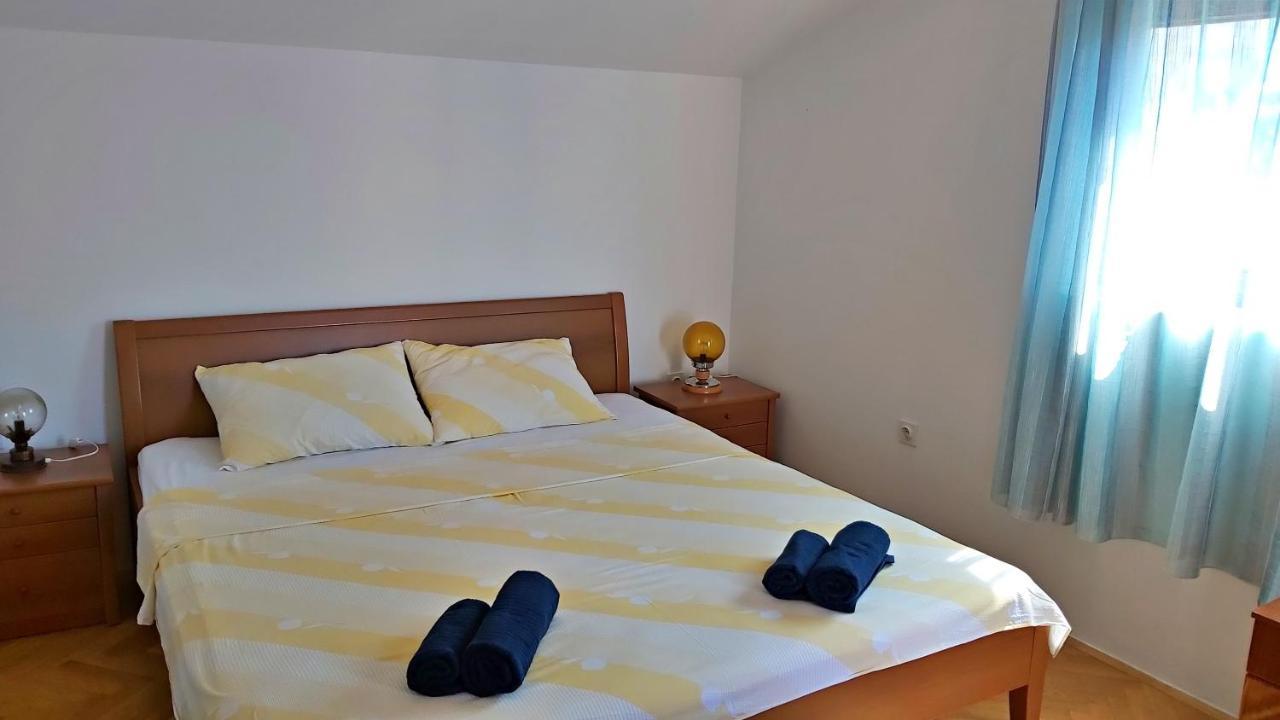 Apartment Roscic Омиш Экстерьер фото