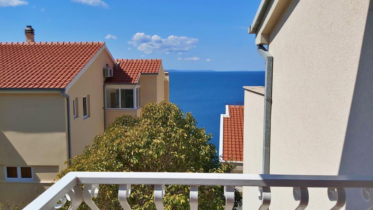 Apartment Roscic Омиш Экстерьер фото