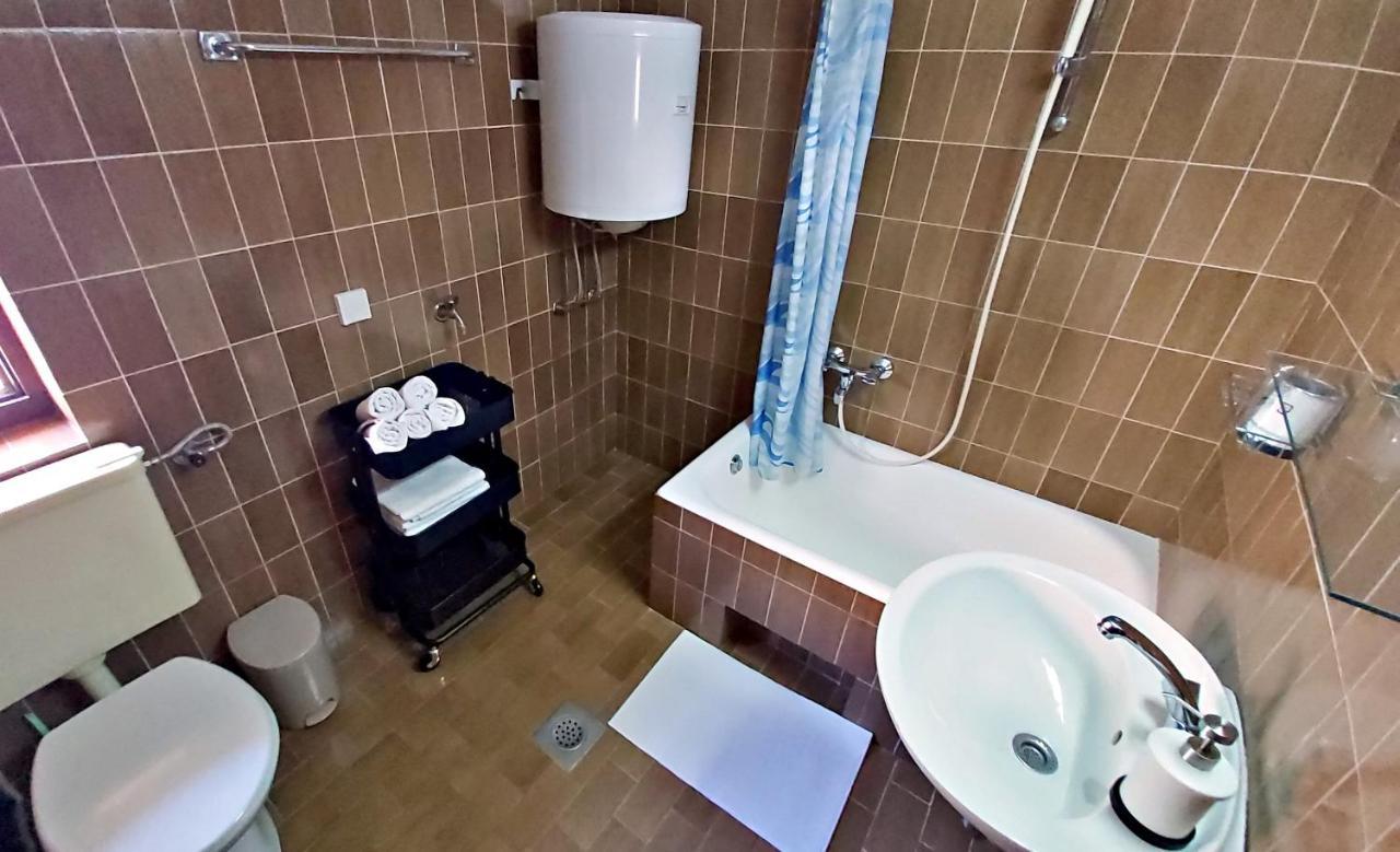Apartment Roscic Омиш Экстерьер фото